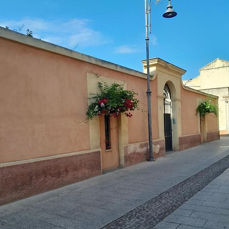 Bed and Breakfast Oasi Ottocento Quartu SantʼElena Exterior foto
