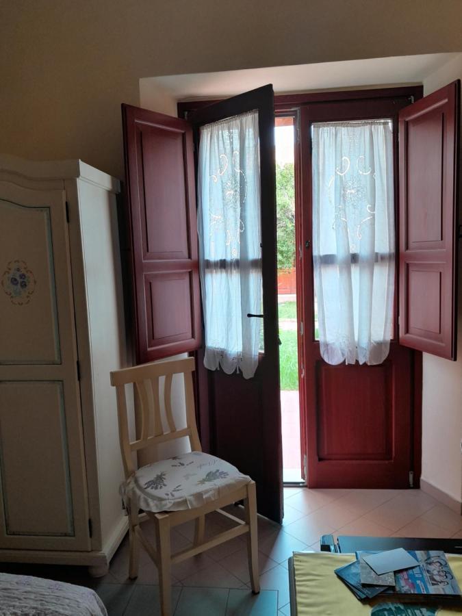 Bed and Breakfast Oasi Ottocento Quartu SantʼElena Exterior foto